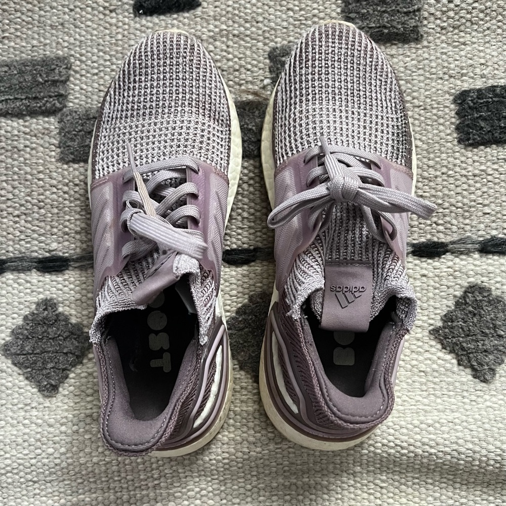 ADIDAS ULTRA BOOST women’s size 7
